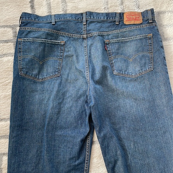 Levi’s men’s 550 whispered slightly medium washed distressed blue jeans 48X32 - Picture 8 of 10